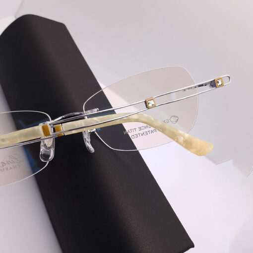 XL2050 Line Art by Charmant Titanium Rimless