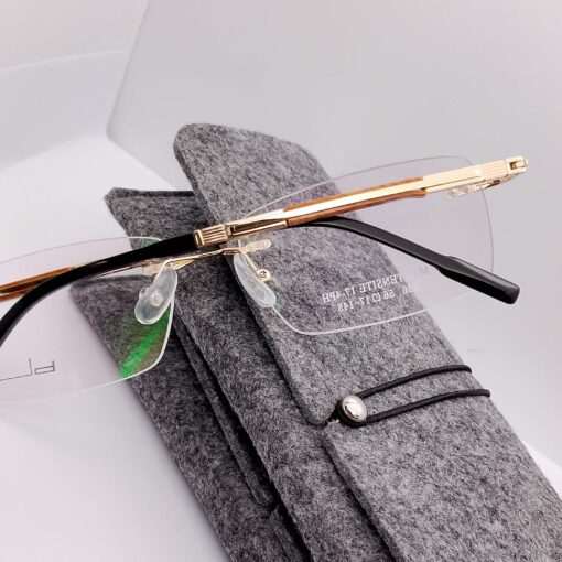 D36 Martensite Rimless